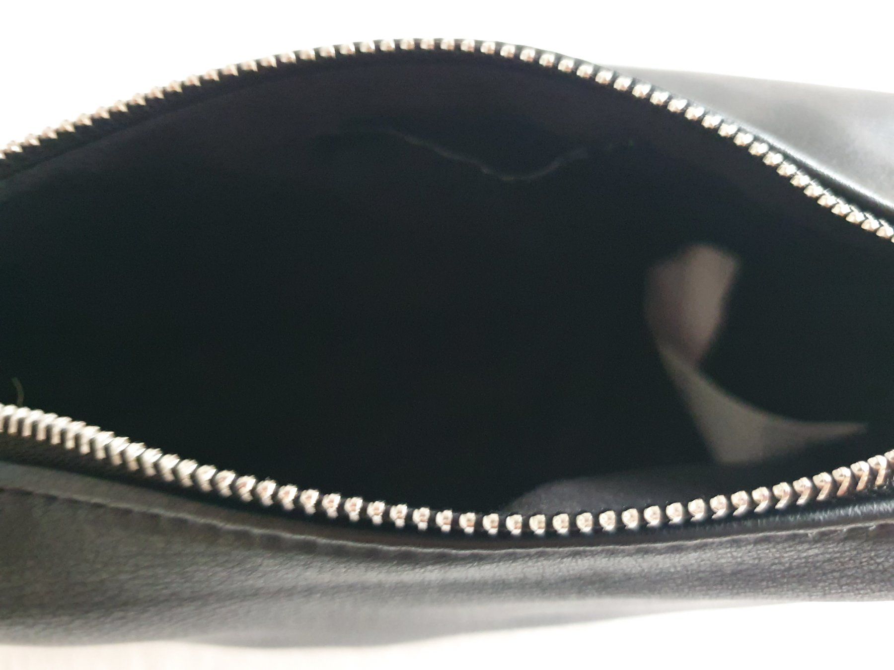 Borse da donna: Schwarze Umhängetasche - Neu! – Nuovo e nell'imballaggio originale da Abtwil AG venduto da MaVo.0710 3