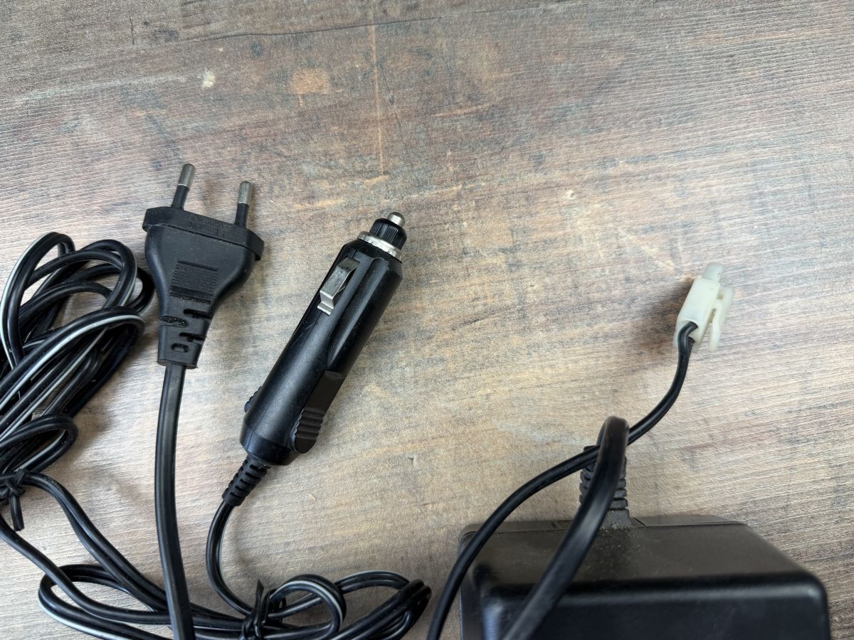 Accus, Chargeurs & Blocs d'alimentation: Ansmann ACS 67P+ Ladegerät Racingpacks  – D'occasion à Hallau par R.R.91 1