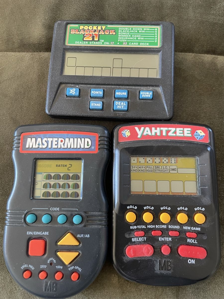 Giochi: 3x LCD-Handheld Mastermind/ Yatzee/ Blackjack)vintage mattel – Usato da Günsberg venduto da MorningEgg22