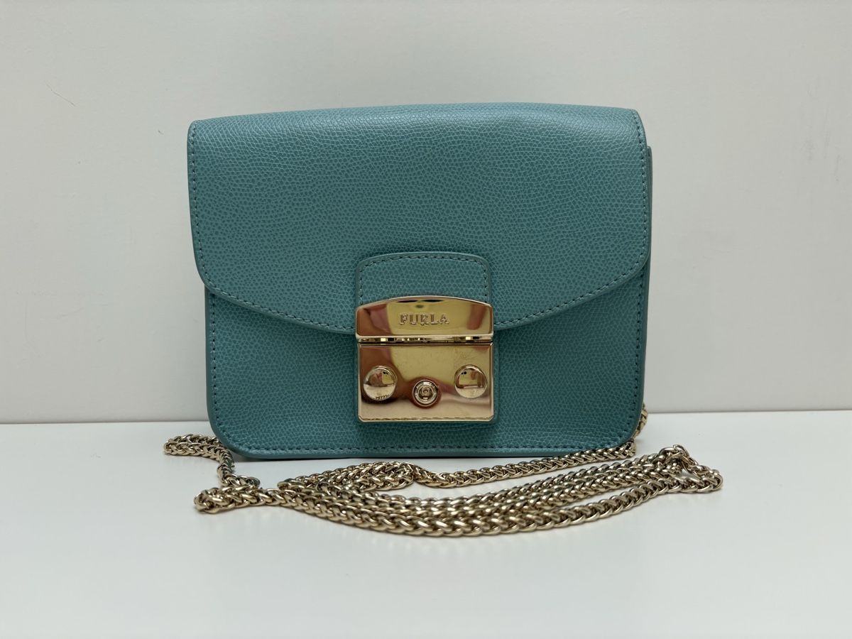 Furla Borse da donna: Furla Metropolis Mini Tasche blau gold Kette – Usato da Gockhausen venduto da lenibeni