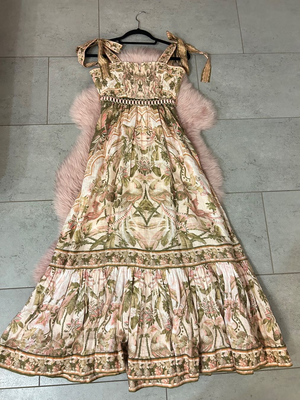 Zimmermann Vestiti: Zimmermann Elegant Midi Dress – Usato da St.Josefen venduto da lop_lh8d 6