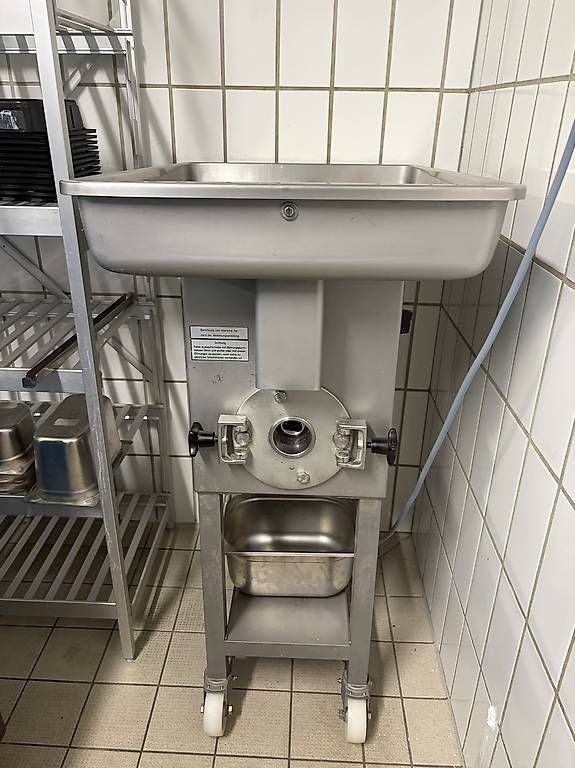 Elettrodomestici da cucina: Bizerba Standfleischwolf guter Zustand  – Usato da Saanen venduto da C.Fischli 2