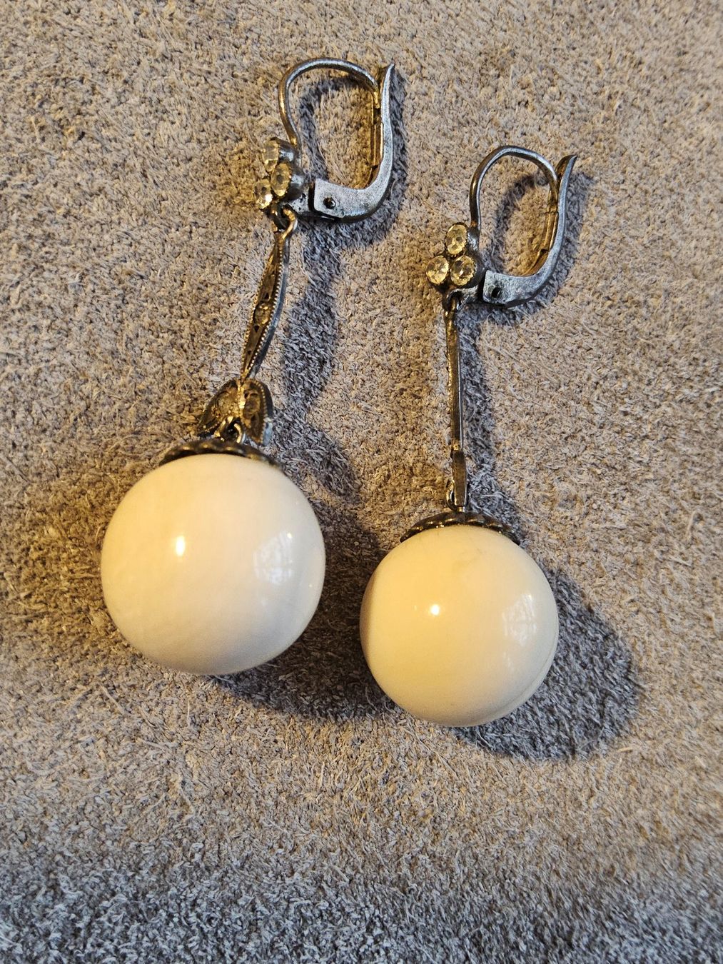Orecchini pendenti & Orecchini a lobo: Antike exquisite Ohrhänger mit Bein /Glas, ca 1900 – Usato da Zürich venduto da gutsan 6