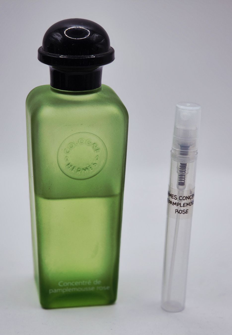 Hermès Profumi & Eau de Toilette: 5 ml CONCENTRE DE PAMPLEMOUSSE ROSE HERMES ABFÜLLUNG – Nuovo (secondo la descrizione) da St. Gallen venduto da CaliSunshine