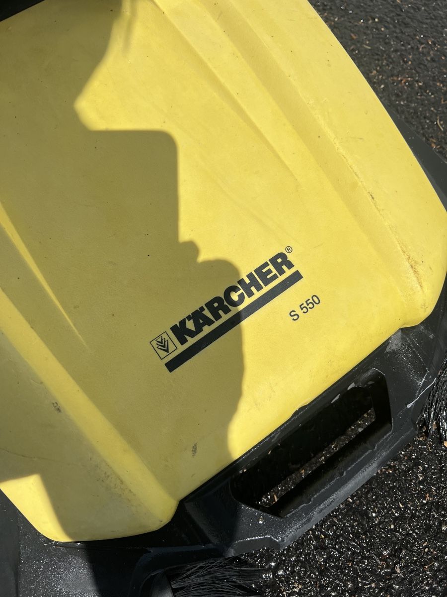 Sonstige Reinigungsgeräte: Balai mécanique Karcher – Gebraucht aus La Neuveville von XavierLuke 1