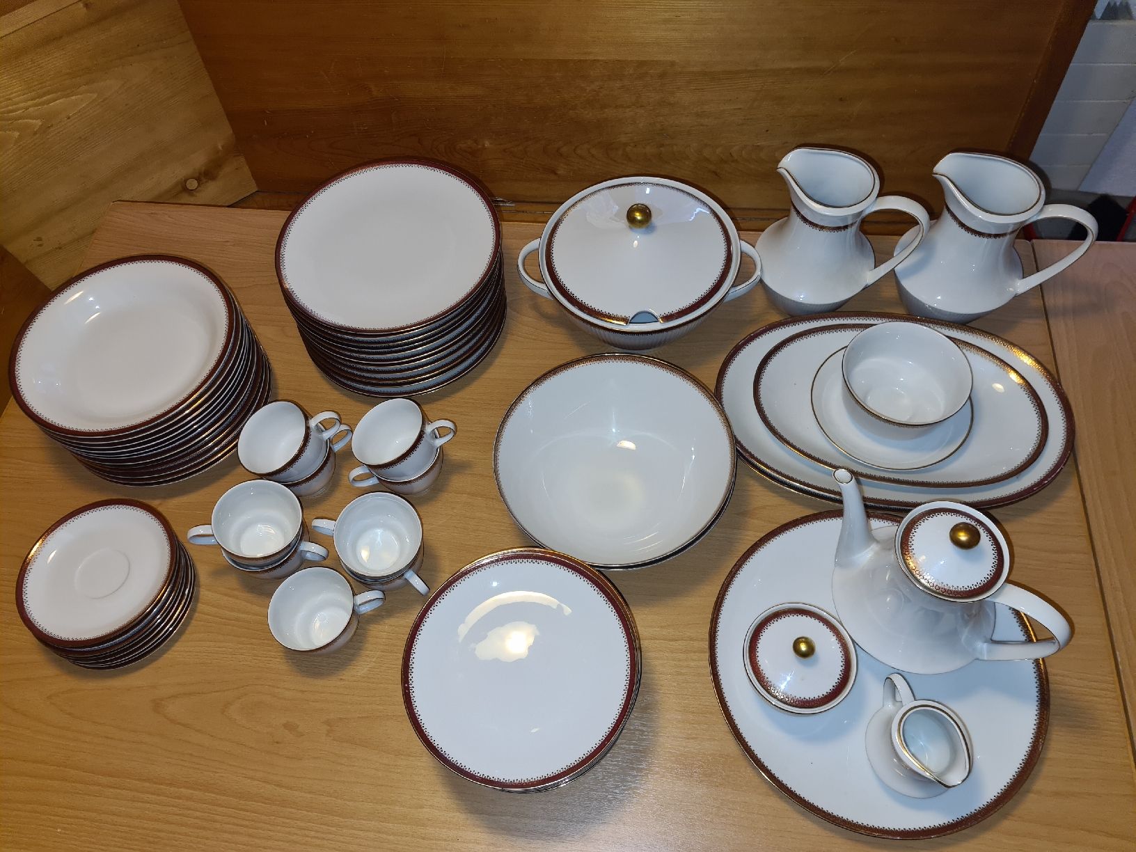 Set di piatti: Riesen Mitterteich Geschirrset – Usato da frutigen venduto da Plethora14 1