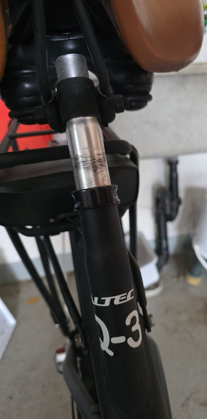 Biciclette: Lastenrad ALTEC mit Holzkiste gebraucht – Usato da Hettlingen venduto da Renzobrunner 3