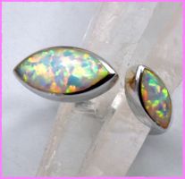 Bezaubernder Ring mit Synthetischem Opal 925 Silber