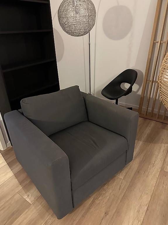 Stühle: Chaise de bureau noire  – Gebraucht aus Fey von EnzodesAlpes 1