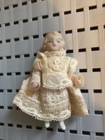porzellanpuppe antik um 1920 ca.9cm hoch