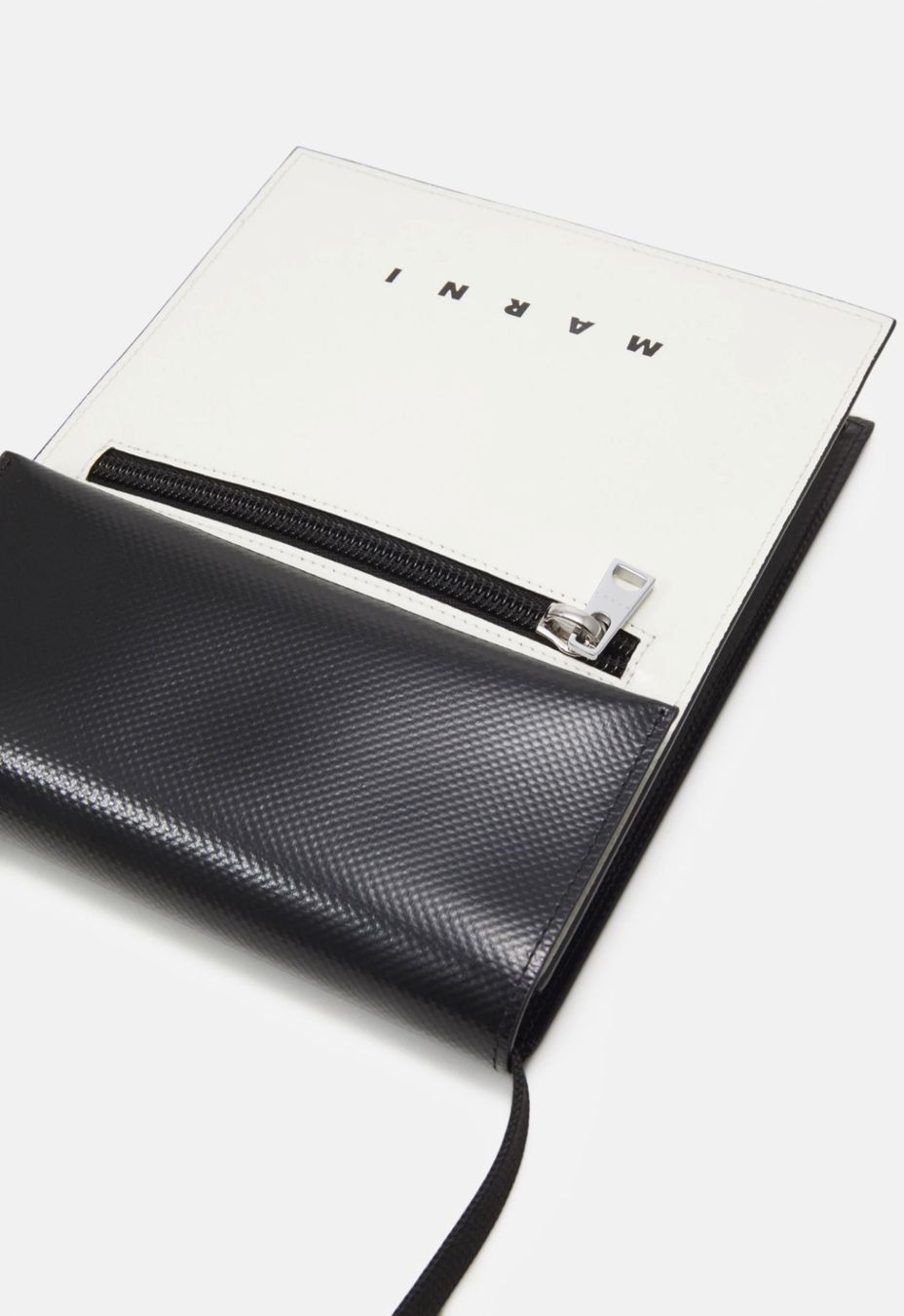 Marni Borse: Marni POUCH ON STRAP UNISEX - Umhängetasche – Nuovo e nell'imballaggio originale da Oberaach venduto da Dandy2021 4