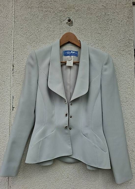 Giacche: Thiery Mugler PARIS Blazer Gr. 38 fr. – Usato da Muttenz venduto da mor_x7k6