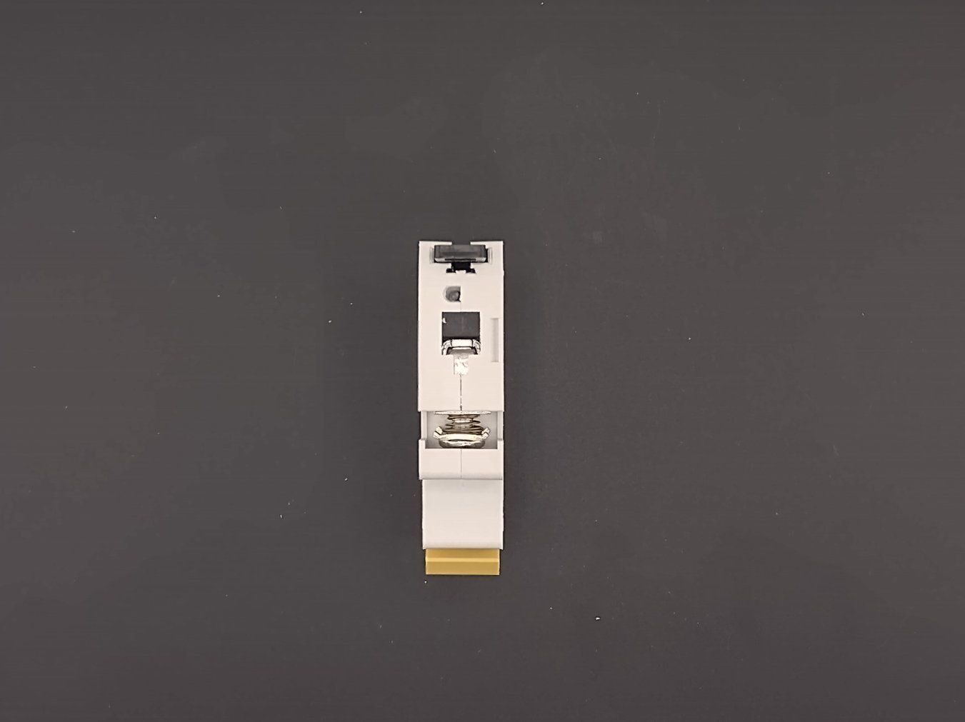 Eaton Interruttori: Eaton PLSM-C13-Q – Usato da Winterthur venduto da Hint17 4