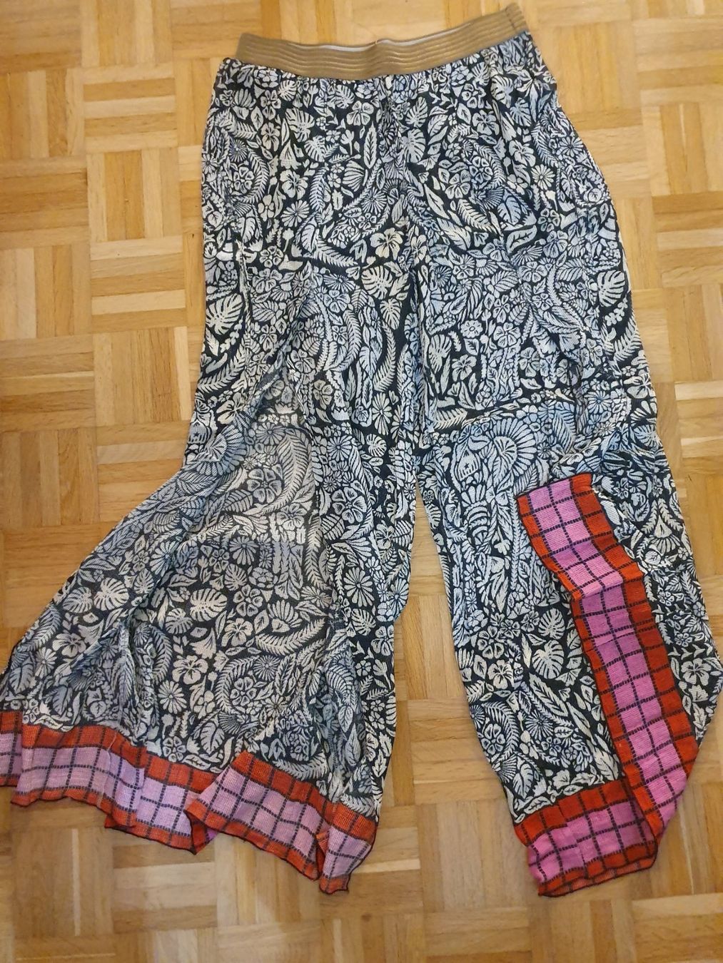 Pantaloni: Sommerhosen Pin-up Stars – Usato da Jona venduto da HappyHappyHappyHappy 1