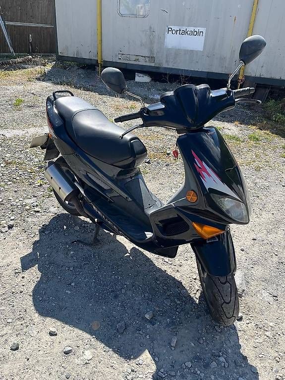 Scooter: Scooter peugeot  – Usato da Vouvry venduto da luismatos 1