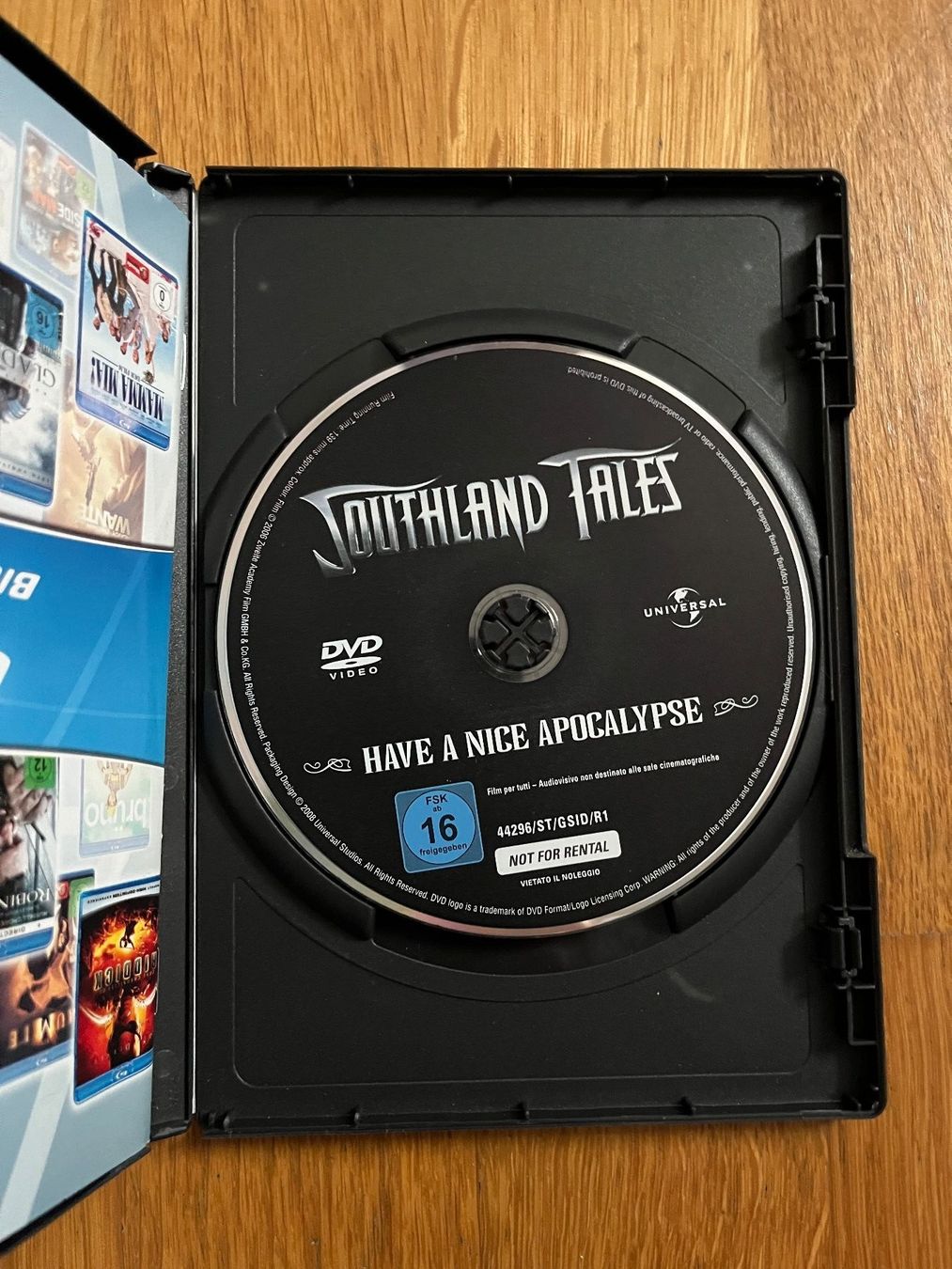 Tutti i DVDs: DVD "Southland Tales" – Usato da Grosswangen venduto da Vita500 2