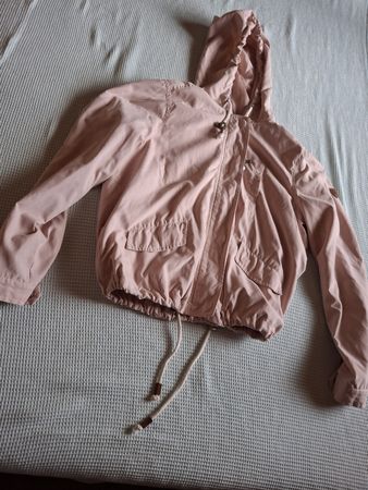 Blouson à capuche marque ONLY rose pastel taille L 