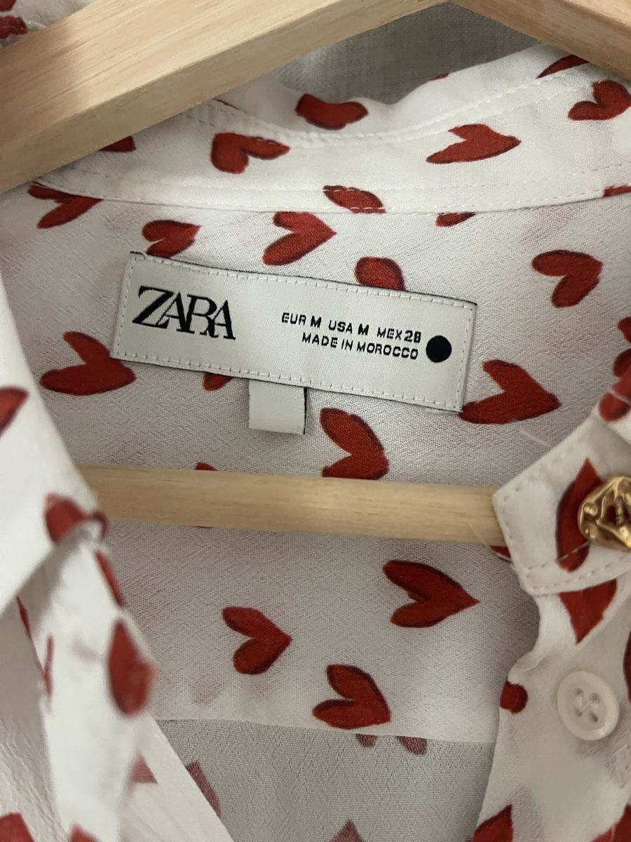 Zara Camicette: ZARA Bluse Herzmuster Weiss Rot M - Versand 2.50 – Nuovo (secondo la descrizione) da Meilen venduto da ana9 3