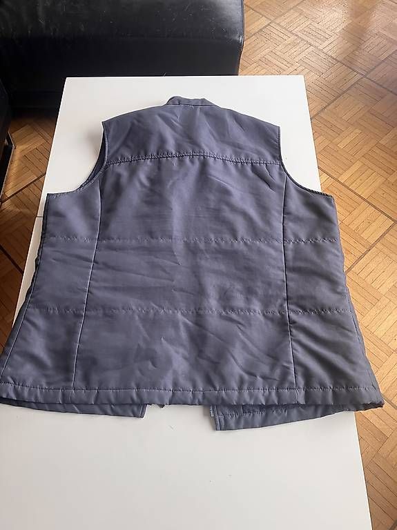 Gilets & Westen: Leichtes Übergangsgilet – Gebraucht aus Baden von sylivianne 1