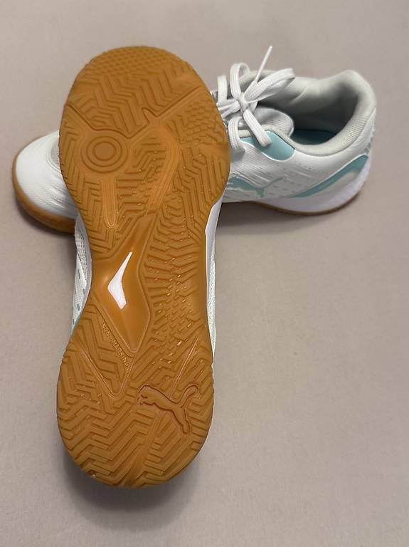 Schuhe für Mädchen: Halle schule puma gr.38 – Gebraucht aus Fürigen von Dkneu 2