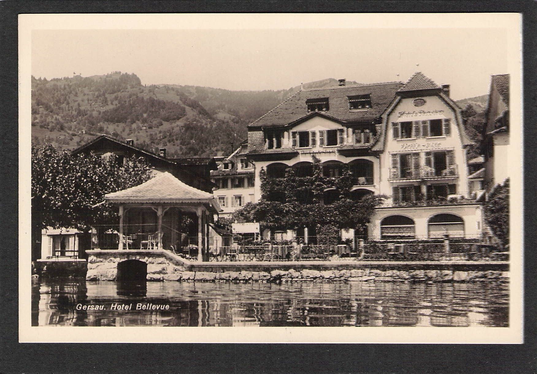 Cartoline postali: AK/SZ Gersau Hotel Bellevue – Usato da Reichenburg venduto da Pipo-67