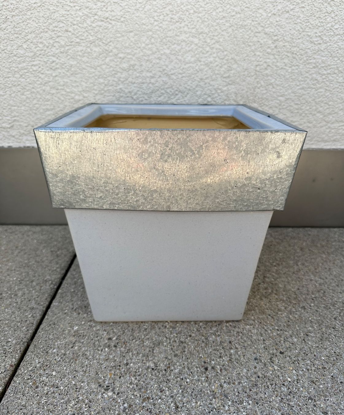 Blumentöpfe: Blumentopf eckig 23x23cm blau-grau und silber – Gebraucht aus Glattpark(Opfikon) von AydenM