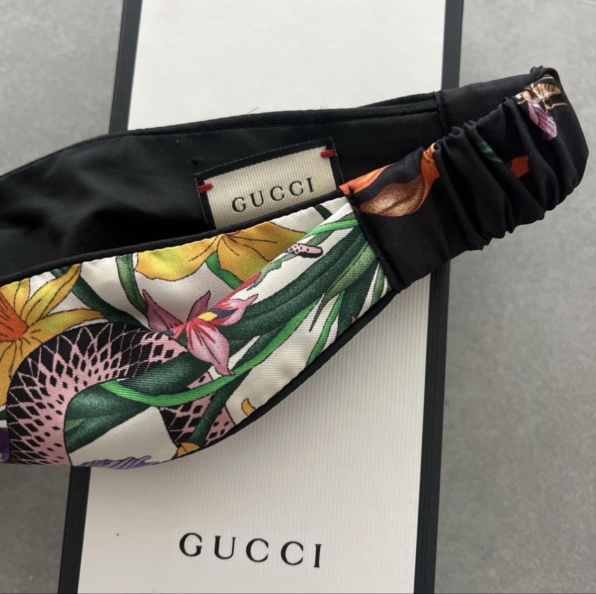 Gucci Accessori per capelli: Gucci Haarband – Usato da Kleindöttingen venduto da blckgoldsilver 2