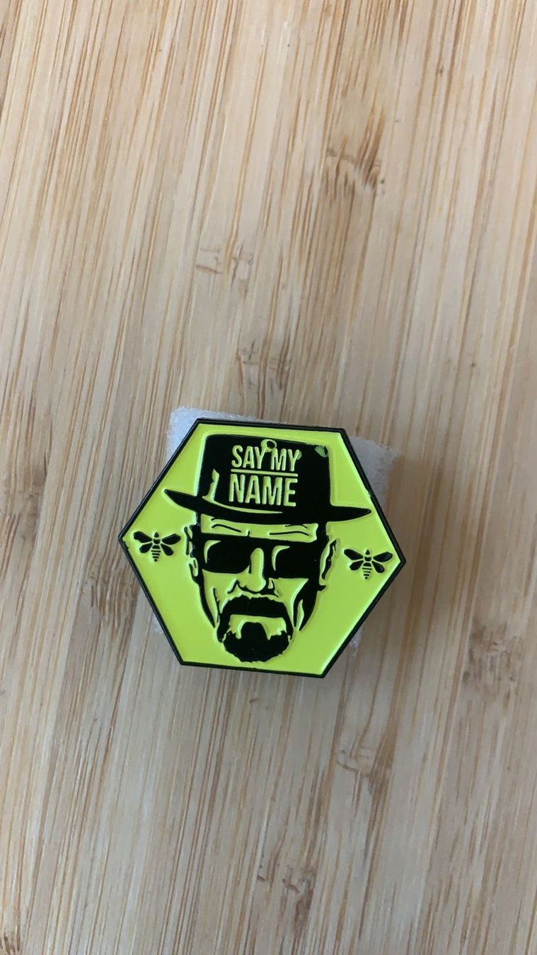 Tutti i DVDs: Breaking Bad Back Pin – Nuovo e nell'imballaggio originale da Gebenstorf venduto da RetroFuture