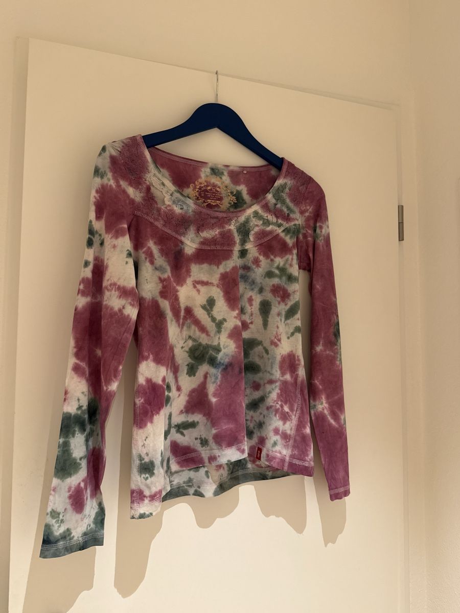 Esprit T-Shirts: Esprit Shirt Batik, Gr.38 🌞🌸 – Gebraucht aus Egg b. Zürich von Flummi 3