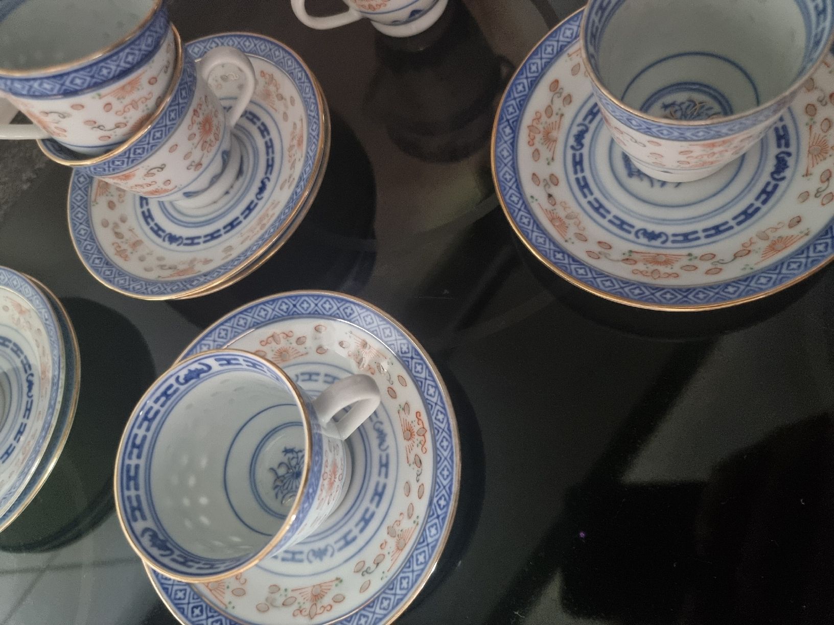 Set di piatti: Asiatisches Teeservice – Usato da Zweidlen venduto da VG159 3