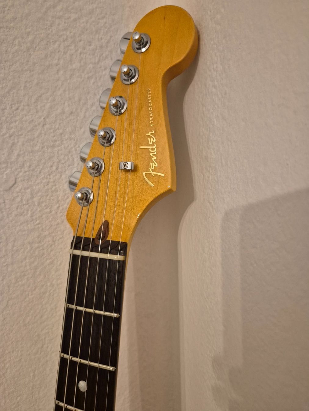 Fender Strumenti musicali: Fender stratocaster american elite Aged Chary modifiziert – Usato da Zürich venduto da mtm_6wl8 5
