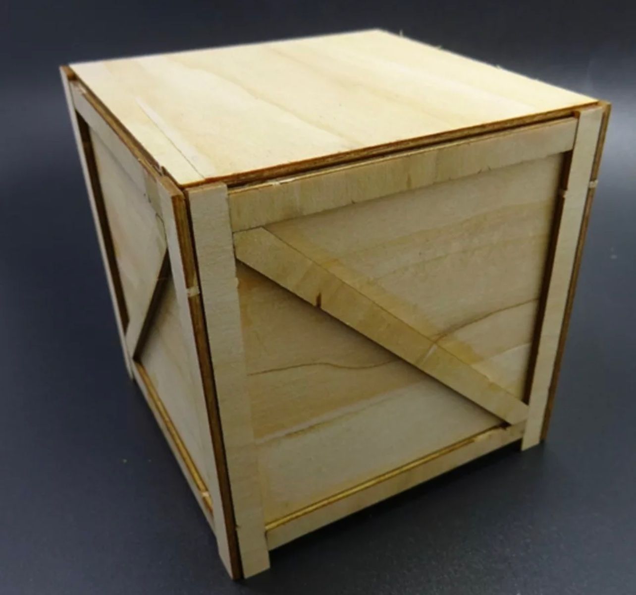 RC Modellbau: Holz Kiste 1/14 – Neu und originalverpackt aus Altdorf UR von modellbau-widmer