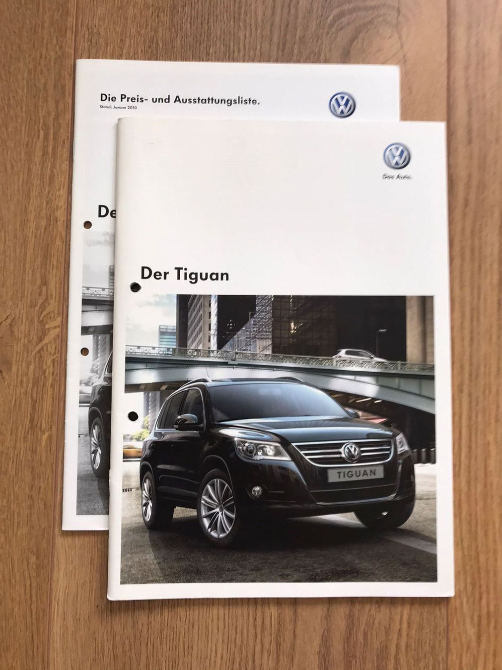 VW Dokumente: Prospekte VW Touareg & Tiguan – Gebraucht aus Freienstein von Golfbueb 1