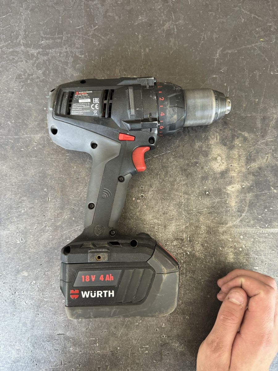 Würth Perceuses: Akkuschrauber WÜRTH 18V 4Ah – D'occasion à Bärau par Luschwa 4