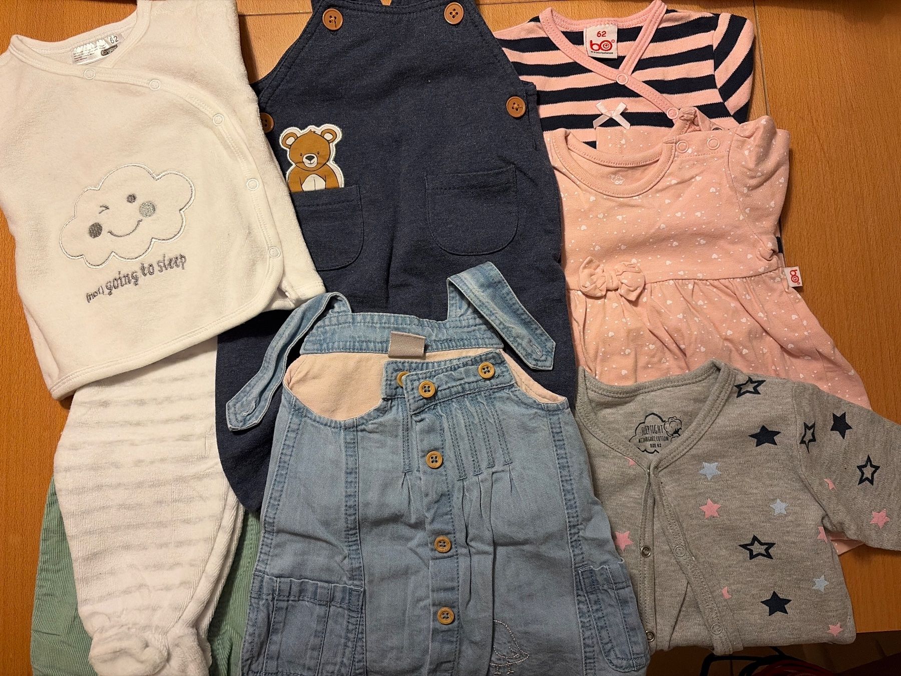 Lotti & Set di vestiti: Kleiderpaket Gr. 62 – Usato da Walenstadt venduto da Smokyboy