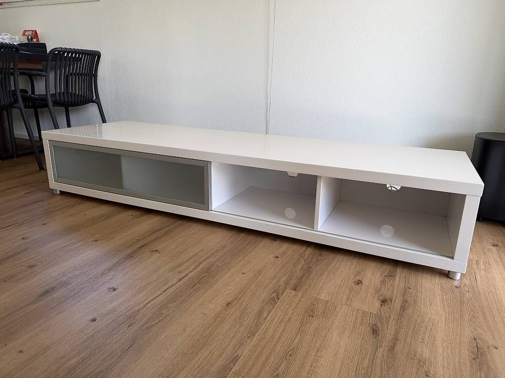 Mobili TV: Schönes Sideboard für TV – Usato da Zullwil venduto da eliapuch 2