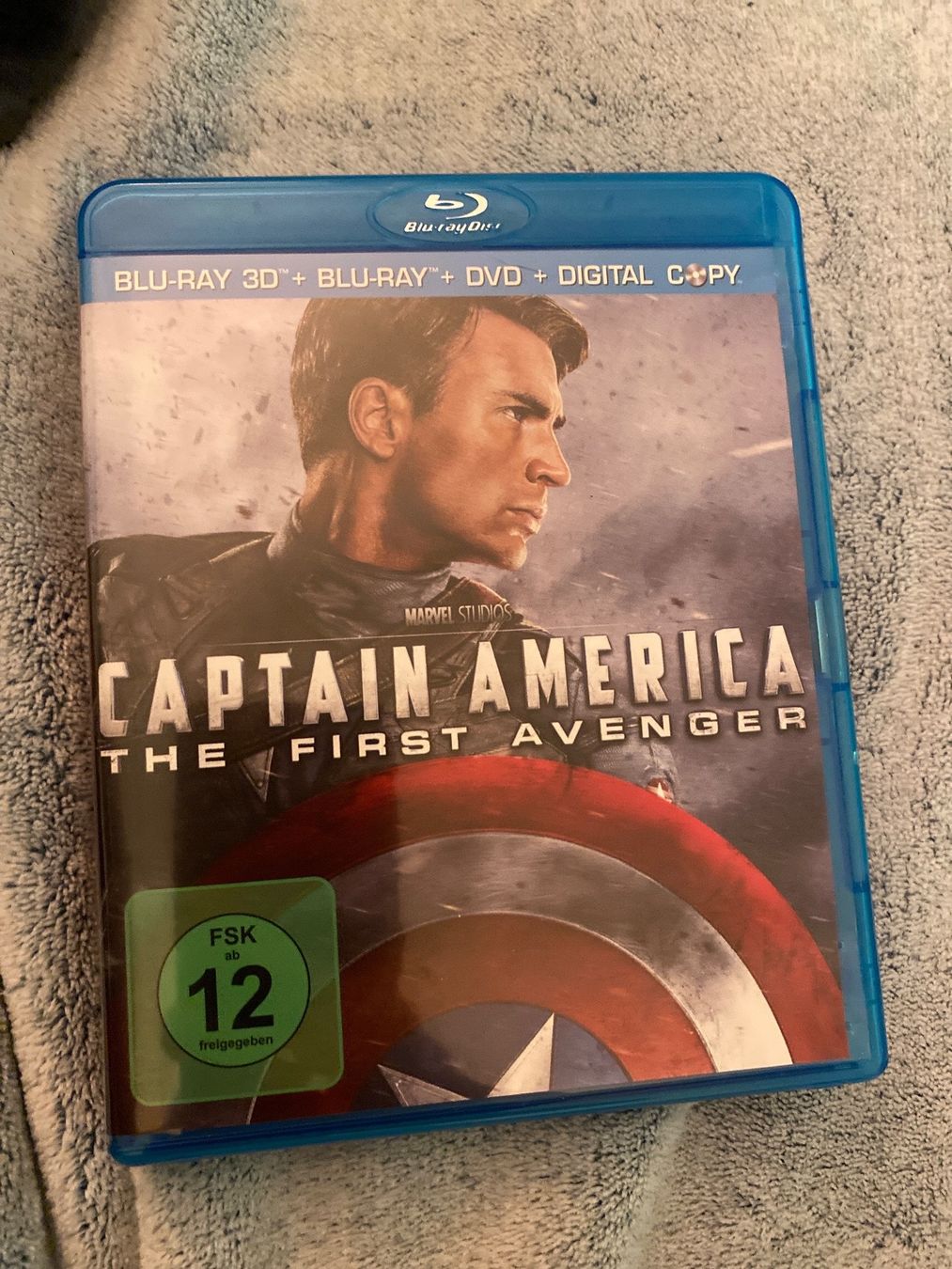 Alle DVDs: Captain America Blu-Ray/ 3D, 2D, DVD – Gebraucht aus Dübendorf von GinaGiulia