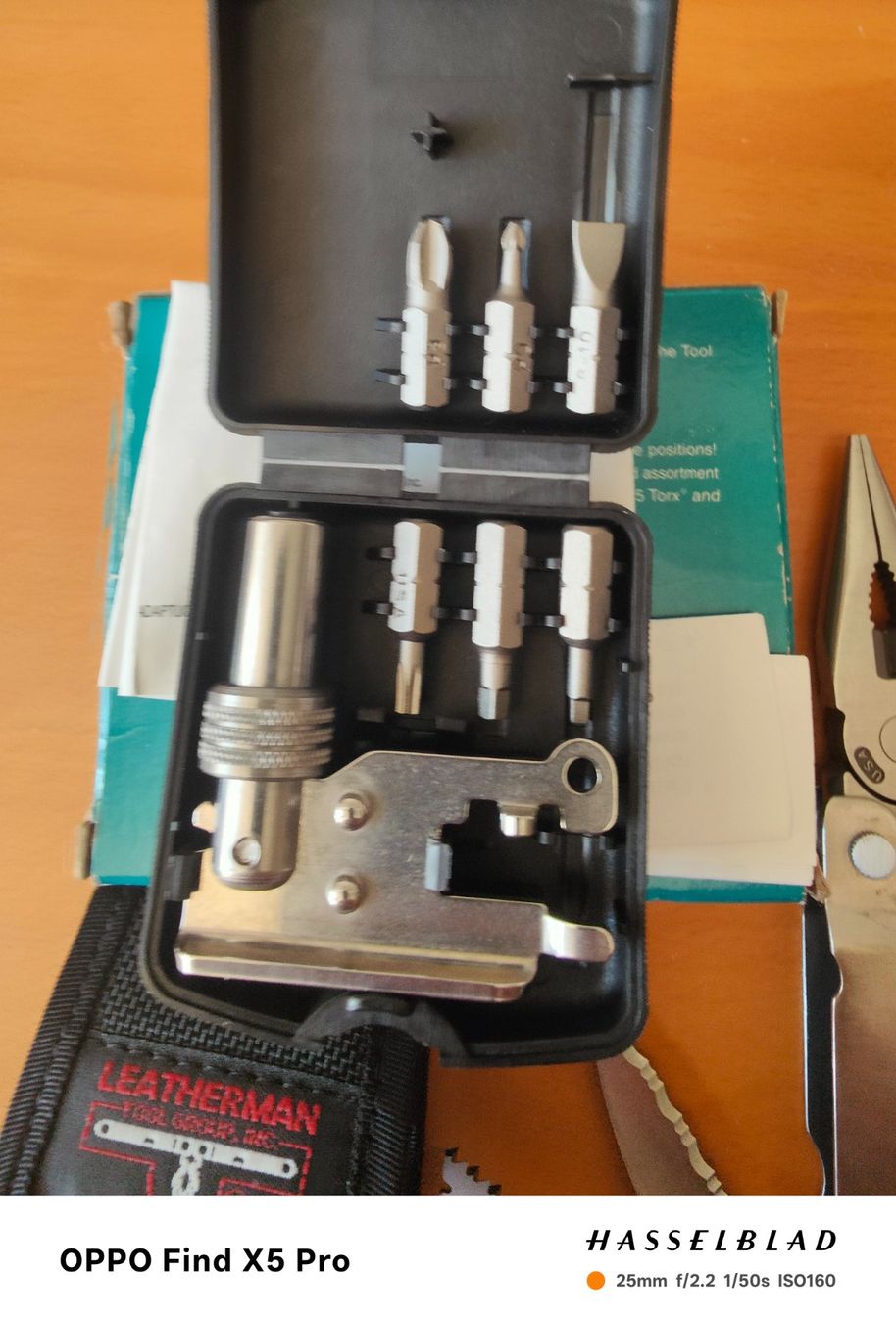 Leatherman Accessori: Leatherman Super Tool mit Zubehör und Adapter – Nuovo (secondo la descrizione) da Basel venduto da M2 1