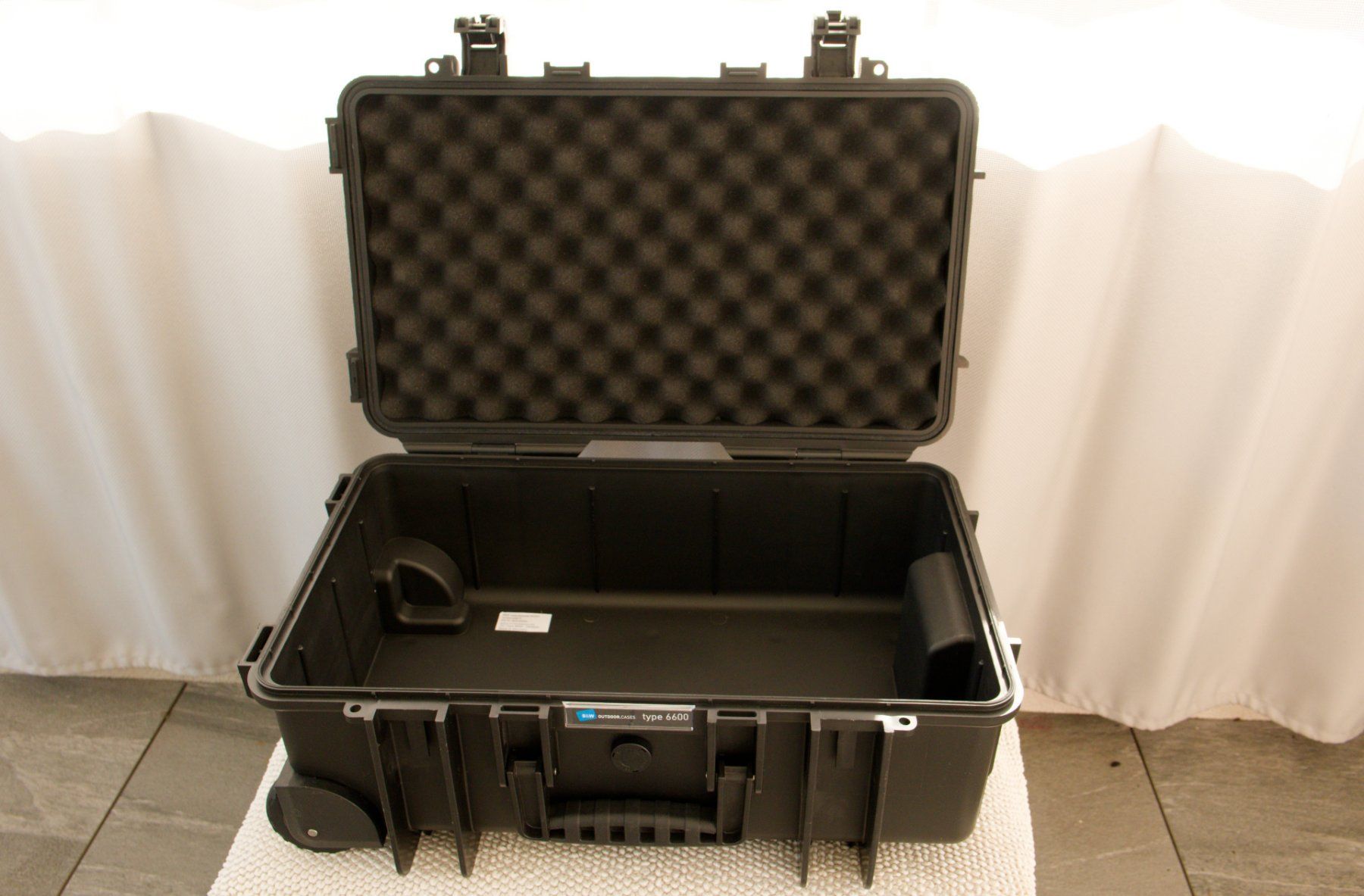 B&W Outdoor Case Type 6600 – robuster Transportkoffer (D'occasion) à ...
