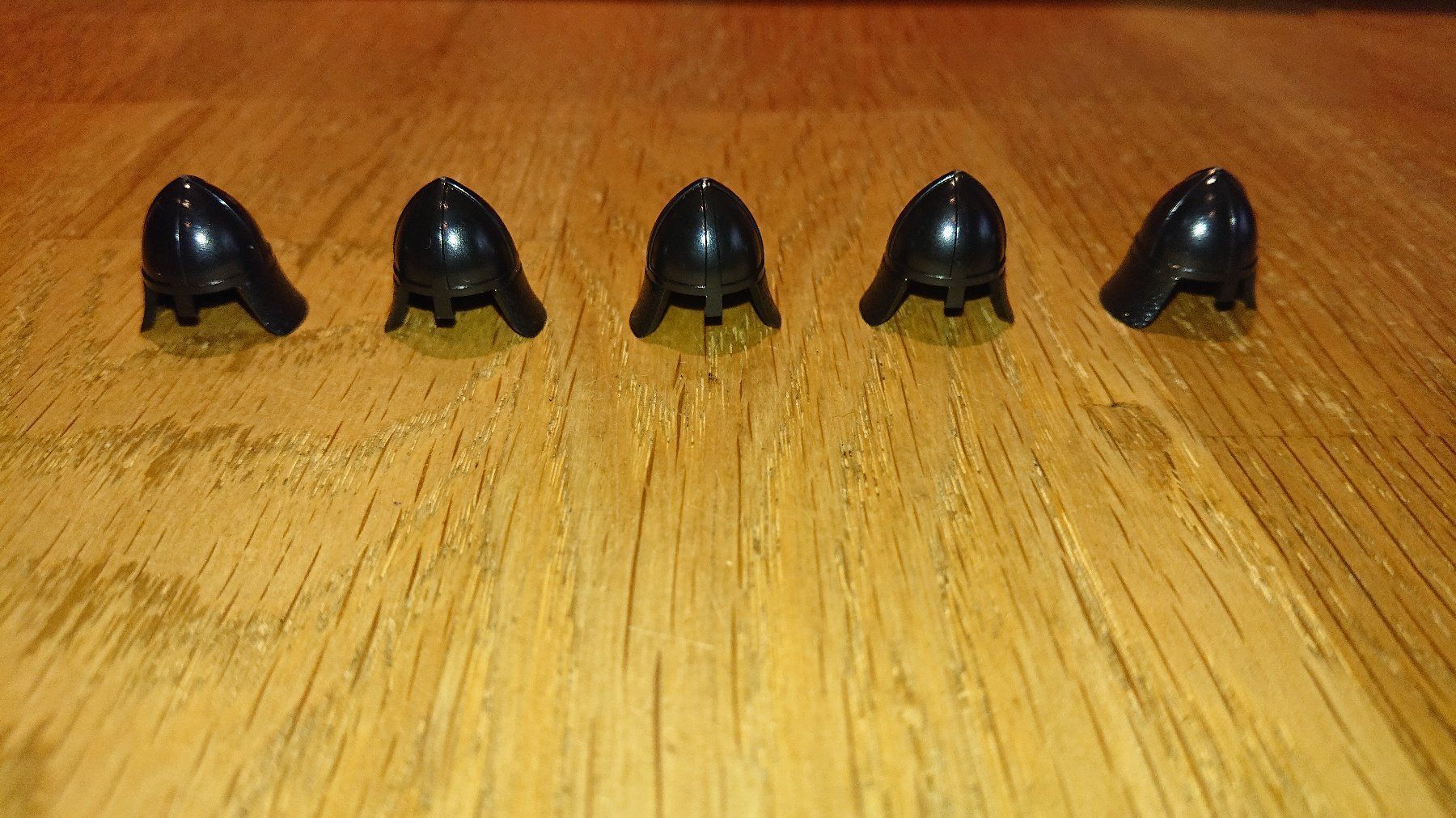 Lego Kit di costruzioni: Lego Castle Ritterhelm – Nuovo e nell'imballaggio originale da Schwarzenbach(Huttwil) venduto da Padielito