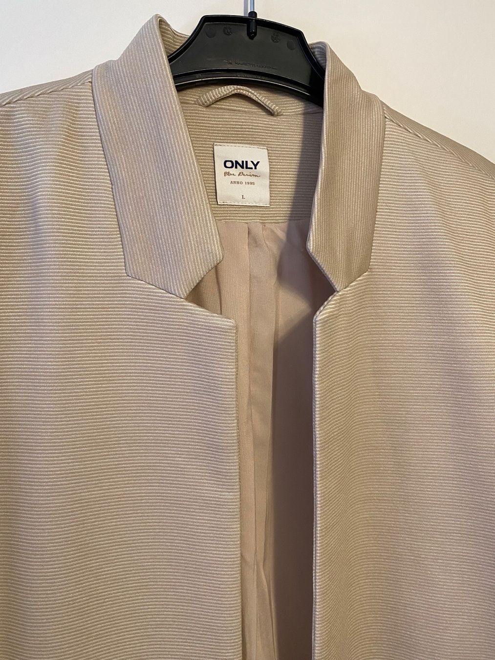 Only Giacche: Übergangs Jacke ONLY gr.L – Usato da Pfungen venduto da Sheki56 1