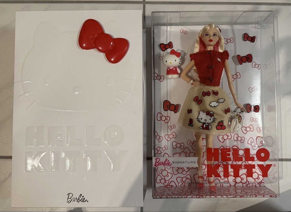 Bambole: 2017 Hello Kitty Barbie Signature – Nuovo e nell'imballaggio originale da Bürglen TG venduto da SonneMondSterne99 3