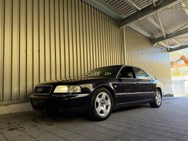 Audi A8 Quattro 3.7 V8