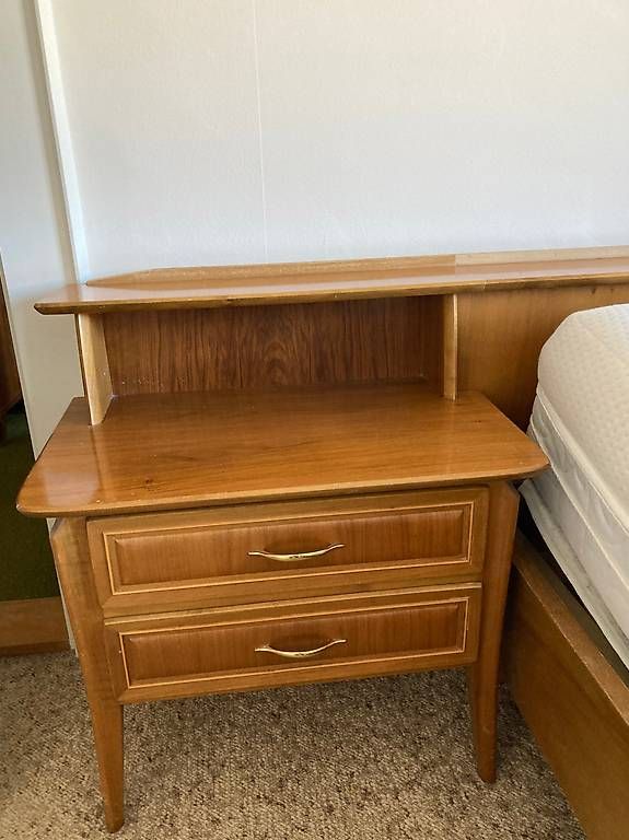 Lits: Doppelbett mit integrierten Nachttischen – D'occasion à Nürensdorf par rol_kg7r 3