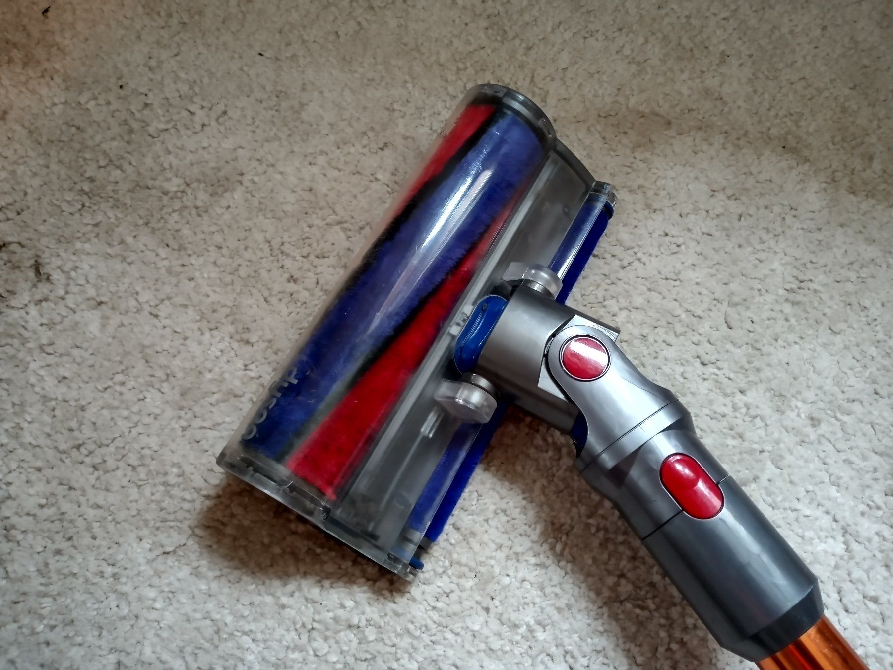 Dyson Aspirapolveri & Accessori: Dyson V10 Staubsauger – Usato da Prez-vers-Siviriez venduto da Monija70 4