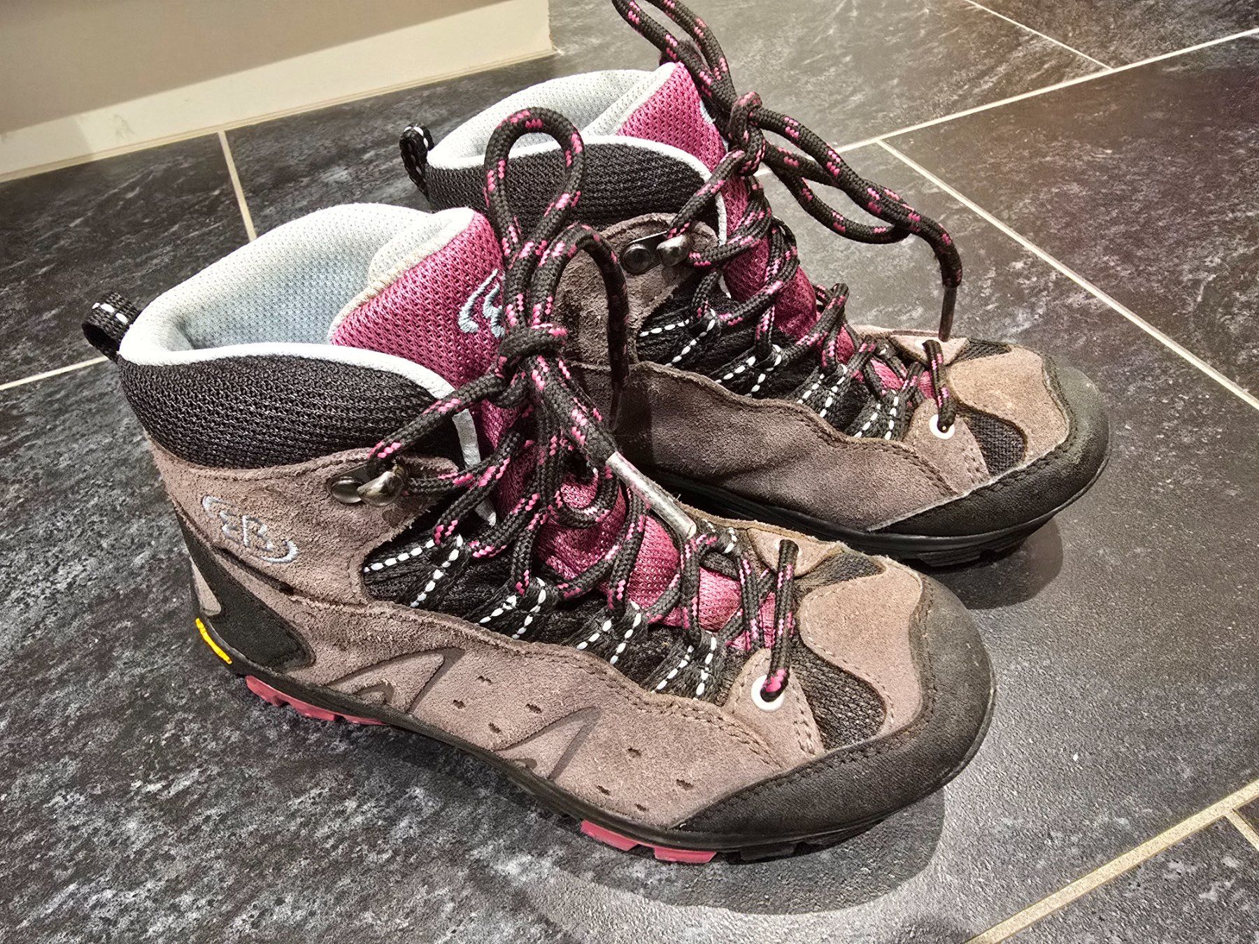 Schuhe für Mädchen: Brütting Wanderschuhe Gr. 31 – Gebraucht aus Büttikon AG von Amineah
