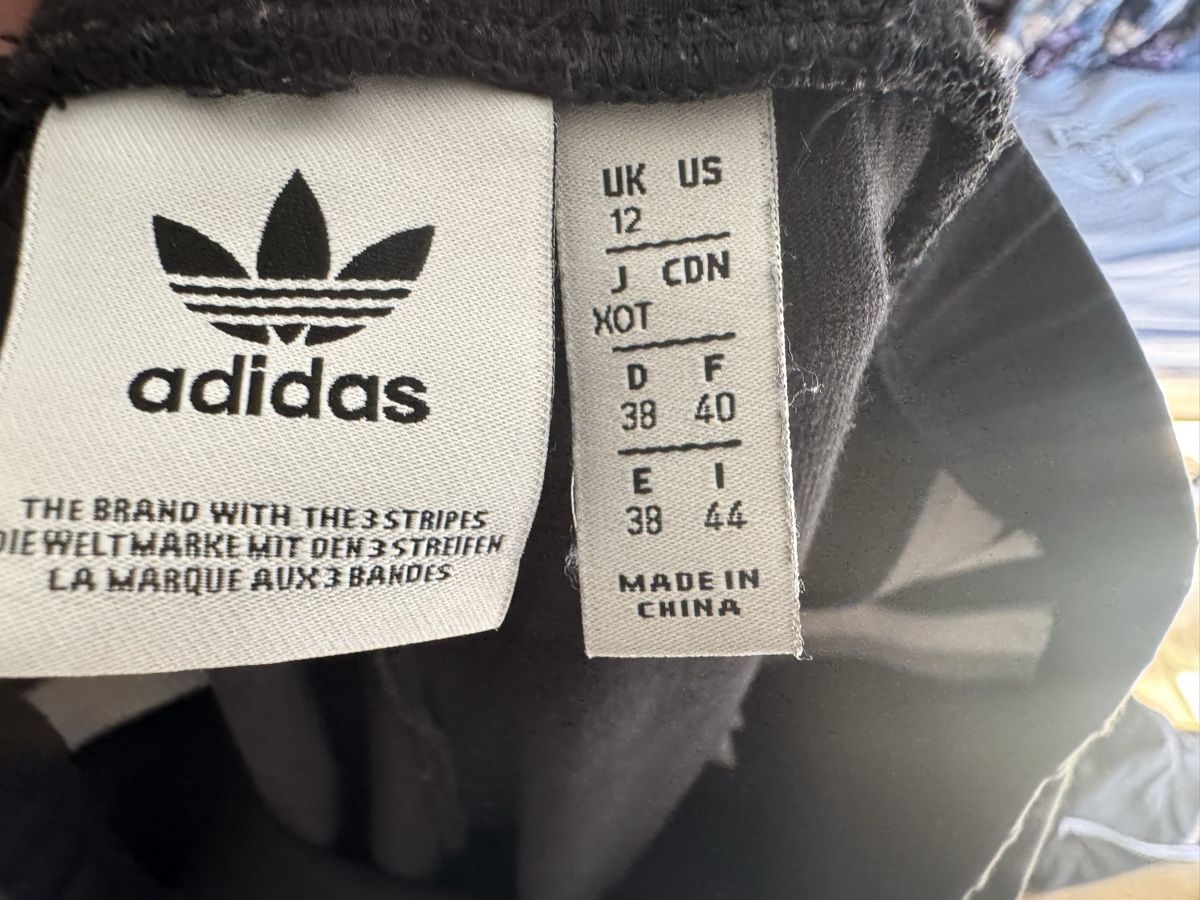 Pantaloni: Adidas Sporthose – Usato da Bettlach venduto da valishop 1