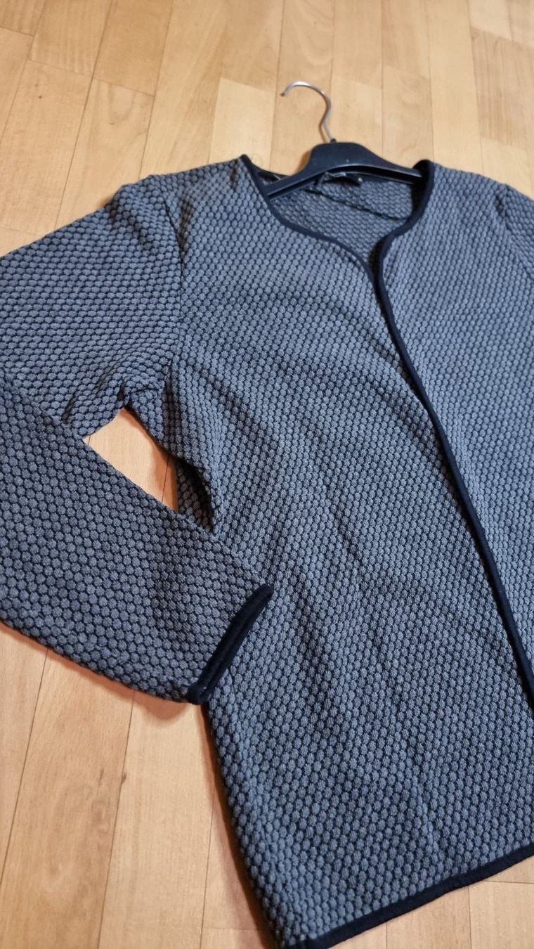 Only Giacche: 🌺Only Strickjacke Größe 40🌺 – Usato da Wald ZH venduto da CapLux 5