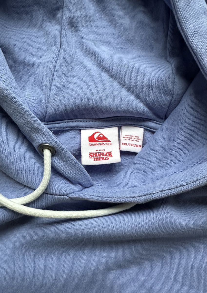 Quiksilver Pullover & Sweatshirts: Quicksilver Stranger Things Hoodie – Neu (gemäss Beschreibung) aus Schlieren von  2