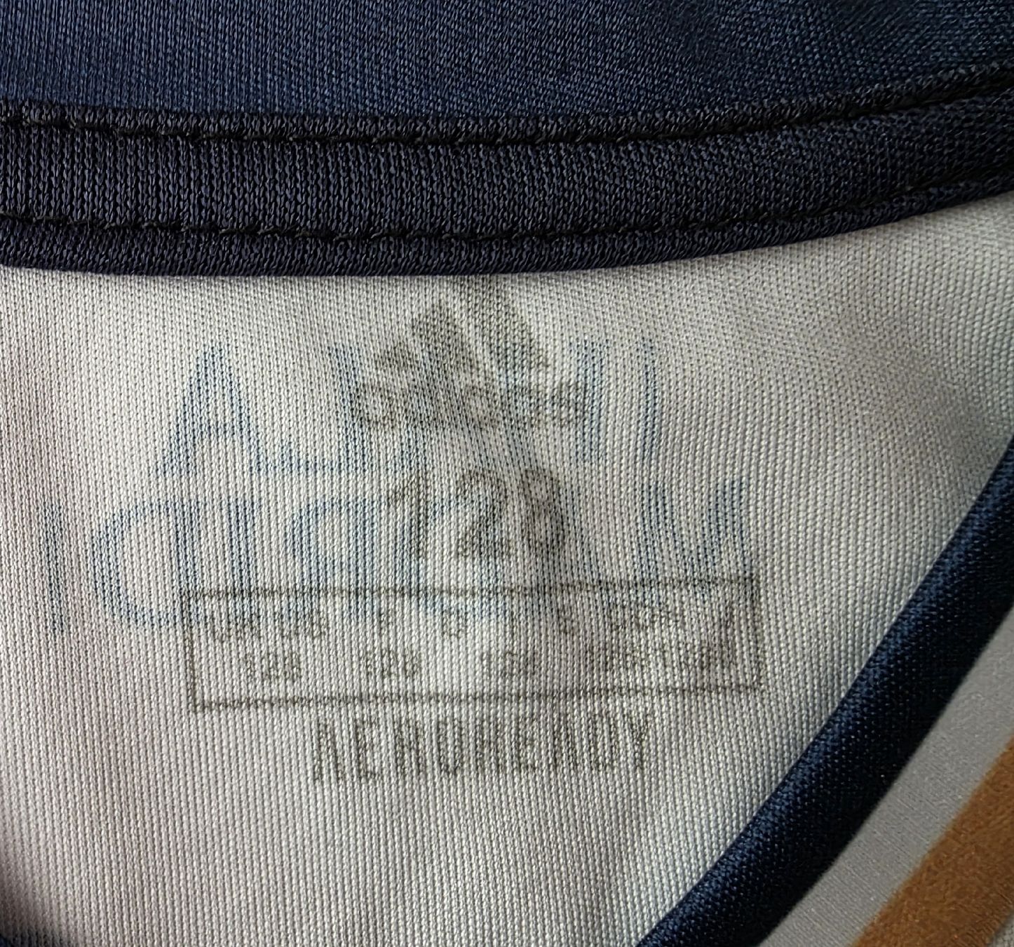 Adidas Trainer, Turnhosen & -trikots: Real Madrid Trikot, Arda Güler #24, Gr. 128, Neuwertig!  – Neu (gemäss Beschreibung) aus Zell LU von claro62 3